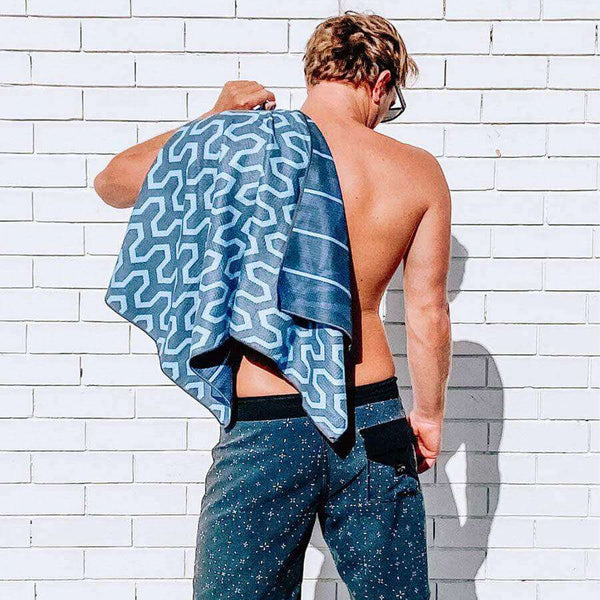 Breathing Travel - Gym Towel Island Nights